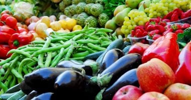 أسعار الخضراوات والفاكهة فى أسواق أسوان اليوم 5 رمضان