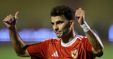 هانى شكرى: عضو بمجلس الزمالك وراء رحيل بن شرقى.. وزيزو قالى عايز أكمل