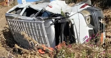 عدم التركيز على الطرق أثناء القيادة يؤدى لانقلاب السيارة واشتعالها.. احذر