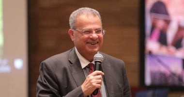 رئيس الطائفة الإنجيلية يلتقى قسوس مجمع القاهرة وزوجاتهم بمقر الهيئة