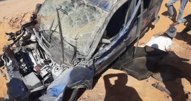 إصابة 3 أشخاص فى حادث انقلاب سيارة بطريق أبو سمبل