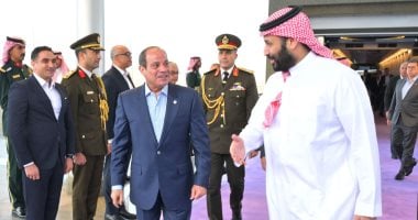 ولى العهد السعودى يصطحب الرئيس السيسى لتوديعه بمطار الملك عبد العزيز بجدة