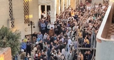 نعش الأم خلف نعوش الأبناء.. تشييع جثامين ضحايا تسريب الغاز فى كوم النور بالدقهلية