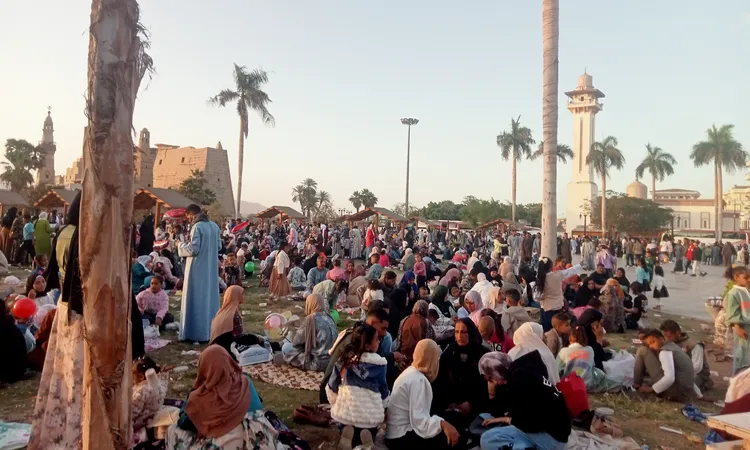 إقبال كبير على ساحة أبو الحجاج الأقصري في ثالث أيام العيد