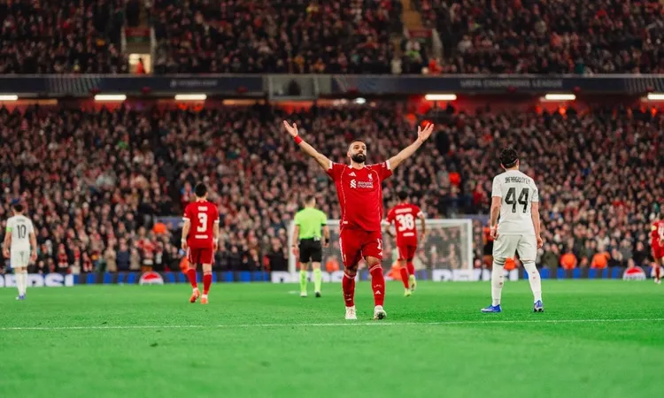 ليفربول يكشف سبب اعلان رحيل صلاح قبل نهاية الموسم