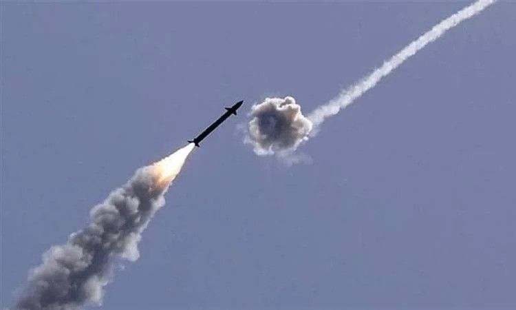 الإمارات: تعاملنا مع 15 صاروخا باليستيا و11 طائرة مسيرة خلال يوم