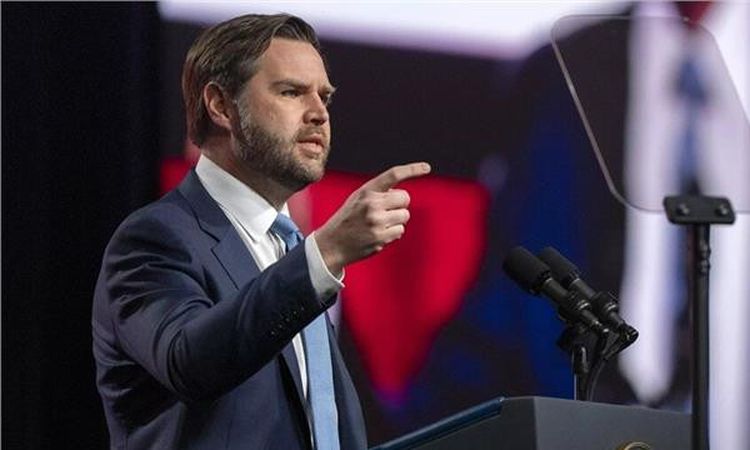 نائب الرئيس الأمريكي يعلن استمرار العمليات ضد طهران لمنع صراعات المستقبل