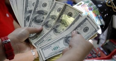 ثبات سعر الدولار مقابل الجنيه اليوم الإثنين 2-3-20226