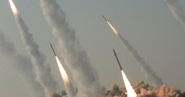 إيران تعلن إطلاق الموجة 15 من الصواريخ على قواعد أمريكية فى دول الخليج