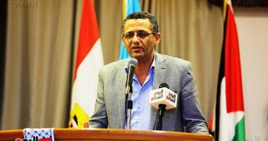 نقيب الصحفيين: صحاب الأرض عمل ملحمى حول الأرقام لواقع إنساني