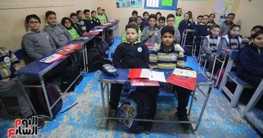 بدء التقييمات الأسبوعية في المواد لطلاب المدراس بالغربية