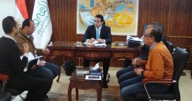 نائب محافظ الفيوم يتابع تشغيل مجمعات حياة كريمة بإطسا