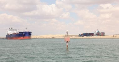 أسامة ربيع: انتظام حركة الملاحة بقناة السويس وعبور 56 سفينة اليوم