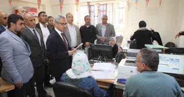 محافظ بنى سويف يتفقد المركز التكنولوجى بمدينة ببا لمتابعة منظومة التصالح