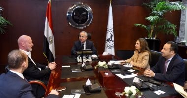 الهيئة العامة للاستثمار وبنك HSBC يبحثان خطط الترويج الخارجى للاستثمار فى مصر