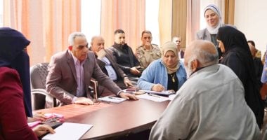 محافظ الإسماعيلية يعقد لقاءً خدمة المواطنين الدوري