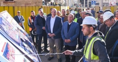 وزير النقل يتابع الموقف التنفيذى لمشروع إعادة تأهيل وتطوير ترام الرمل