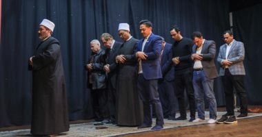 هل تجوز صلاة المسلمين داخل الكنيسة؟ الدكتور على جمعة يوضح الحكم الشرعى