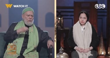 لو نزلت “ستوري” عليها أغنية هاخد ذنب عن اللي شافوها؟.. على جمعة يجيب