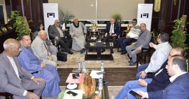 محافظ الأقصر يعقد لقاء مع نواب البرلمان لبحث التعاون فى ملف الصحة