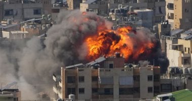 غارات أمريكية إسرائيلية تستهدف مجمع أصفهان النووي وتضرر مركز للقيادة والسيطرة
