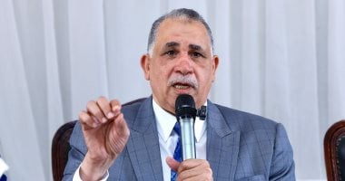 نقيب المحامين يعقد اجتماعًا مع مجلس نقابة سوهاج وأعضاء اللجان النقابية