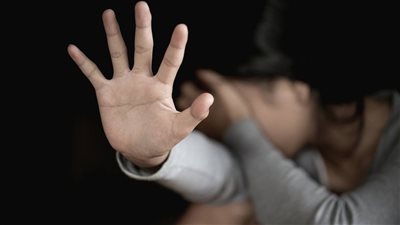 إحالة متهم بهتك عرض فتاة بالقاهرة إلى محكمة الجنايات