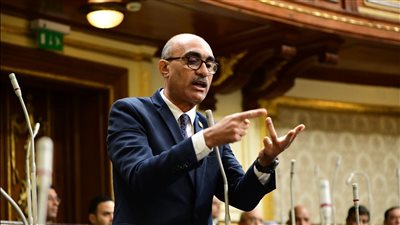 ” الناس هتجيب منين؟”..النائب إيهاب منصور ينتقد رفع أسعار تذاكر المترو والقطارات
