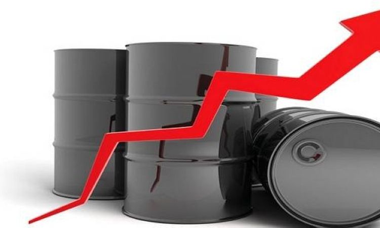 “النفط بالنفط”.. تفاصيل استراتيجية إيران العسكرية في مواجهة أمريكا