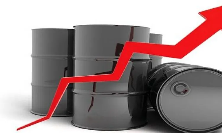 الإمارات تعزز صادرات النفط عبر ميناء الفجيرة لتجاوز إغلاق مضيق هرمز