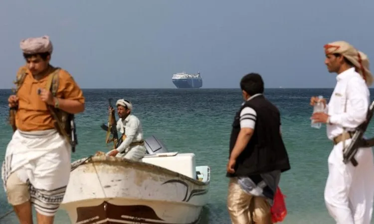 الحوثيون يدخلون خط المواجهة: “أيدينا على الزناد” دفاعاً عن إيران