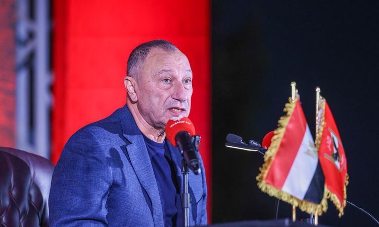 أخطاء واضحة.. نجم الأهلي السابق يهاجم الخطيب