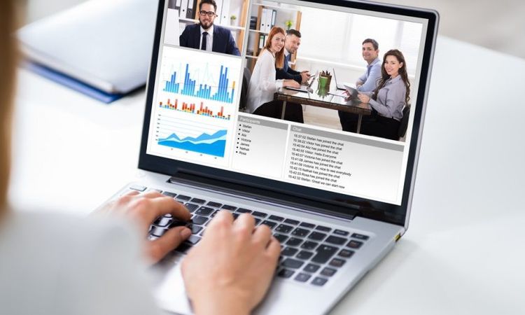 وزيرة الثقافة توجه القطاعات والهيئات التابعة لتنظيم العمل عن بُعد يوم الأحد