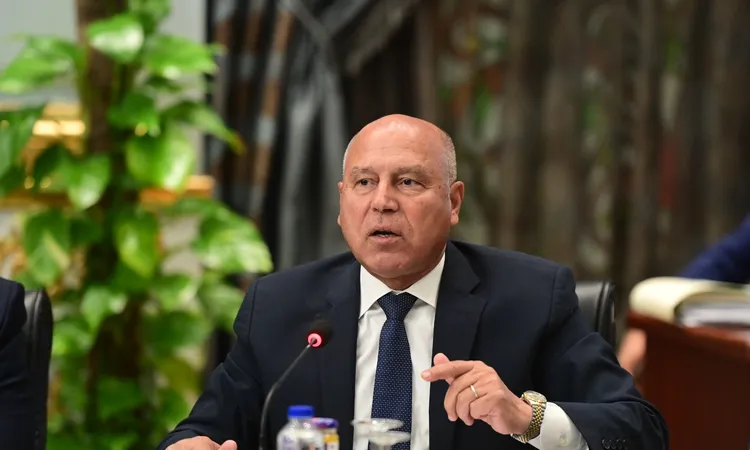 وزير النقل: رواتب العاملين بالسكة الحديد أقل من قطاعات حكومية أخرى