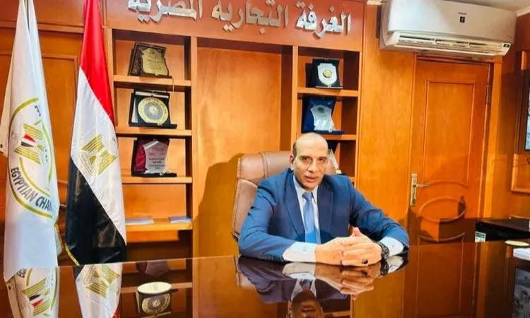 الغرفة التجارية بكفر الشيخ تهيب بمنتسبيها الالتزام بمواعيد الغلق الجديدة