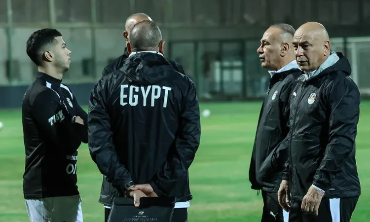 رسائل فنية من حسام حسن إلى إمام عاشور في بداية معسكر منتخب مصر