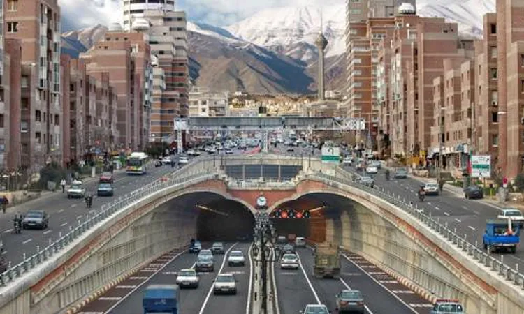 60 مقاتلة أمريكية تدمر مراكز إنتاج الأسلحة في طهران والوسط