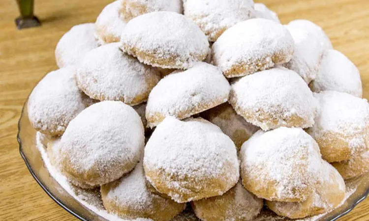 خبير تغذية يُحذر من الإفراط في تناول “الكحك” والفسيخ بعد رمضان: يسبب مشاكل هضمية ويؤدي لزيادة الوزن