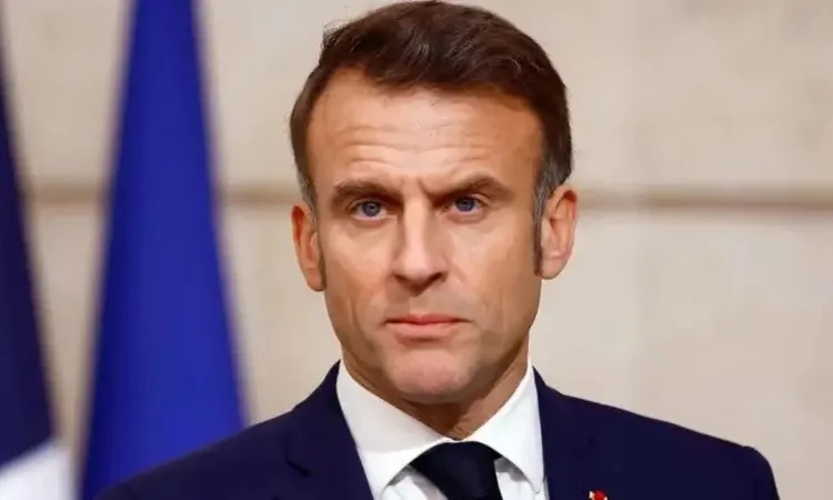 ماكرون: على جميع الأطراف وقف الهجمات مؤقتا على منشآت الطاقة