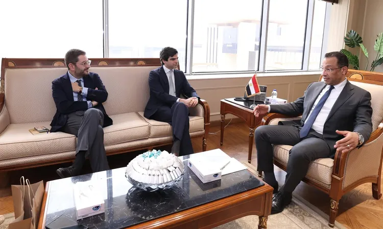 وزير الاتصالات يلتقي مع الرئيس التنفيذي لجامعة IE الإسبانية لبحث آفاق التعاون في بناء القدرات الرقمية للشباب