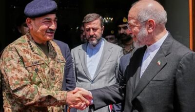 قائد الجيش الباكستاني يزور طهران لإجراء وساطة بين واشنطن وإيران