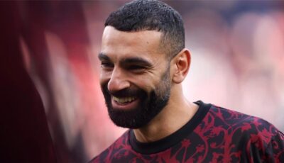 “الصفقة الحلم”.. مدرب محمد صلاح السابق يستهدف ضمه من ليفربول مجانًا