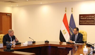 وزير الاتصالات يجتمع مع الشعبة العامة للاقتصاد الرقمي لتعزيز دعم الشركات الناشئة وتطوير الاقتصاد الرقمي