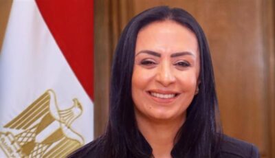 وزيرة التضامن تتابع عملية تصعيد حجاج الجمعيات الأهلية إلى مشعر عرفات