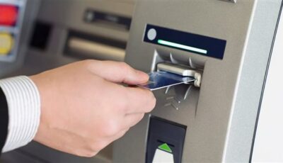 “الصرف من محلات البقالة”.. البنك الأهلي يقدم حل لأزمة نفاذ السيولة من ماكينات الصراف الآلي