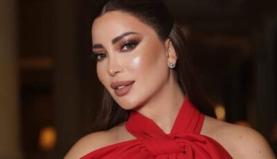 بالشورت.. نسرين طافش تخطف الأنظار بإطلالة جريئة على الدراجة