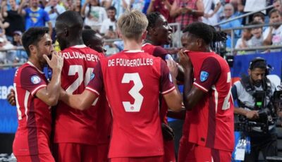ديفيز وديفيد يقودان قائمة كندا النهائية لكأس العالم 2026