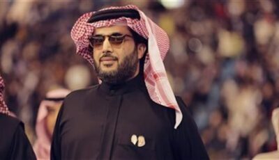 أنت فنان كبير وحابب أشتغل معاك