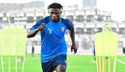 سامسون أكينولا سبب إيقاف القيد الـ17 للزمالك