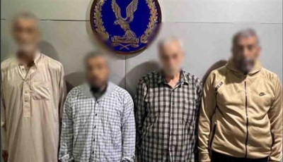 ضبط 4 اشخاص لإلقائهم القمامة أسفل منزل سيدة وتهديدها بسلاح أبيض بالإسكندرية
